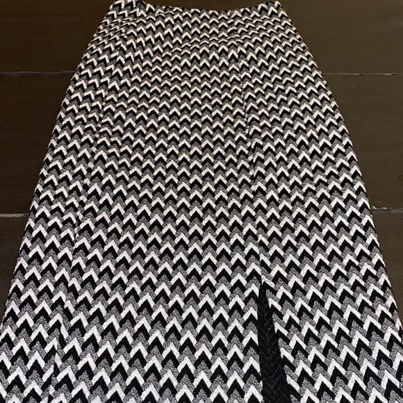 American Apparel Small Black and White Midi Pencil Skirt with Slit for Work - Picture 8 of 8